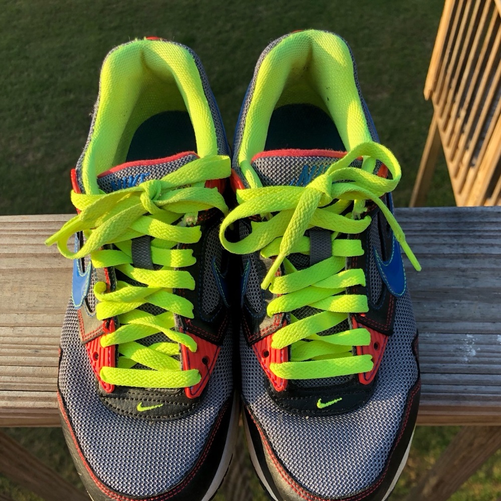 NIKE Airmax Kid’s Size 5